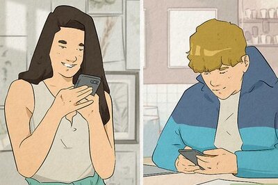 How to Text a Colombian Girl: Flirty Phrases and Tips