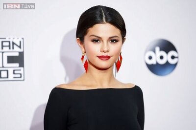 Selena Gomez  grieves over Justin Bieber at Taylor Swift's birthday bash