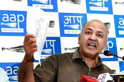 BJP Misleading People of Unauthorised Colonies by Giving 'Fake Papers', Says Manish Sisodia