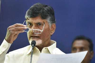 Why I-T Raids Only Against Those Opposing BJP, Asks Naidu While Campaigning for DMK