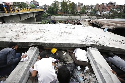 Bihar bears Nepal earthquake brunt, toll 28 in the east