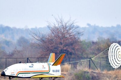 India's New-Age Pushpak 'Viman' Launched Successfully; ISRO Says 'It Can Later Do Re-fuelling of In-Orbit Satellites'