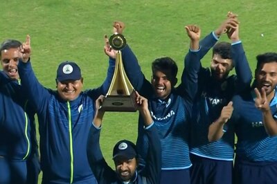 'Tu Jabardasti Injured ho Raha Hai': Ashok Menaria Takes a Shot at Former Team After Vijay Hazare Triumph