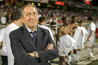 Houllier hot favourite for Villa job