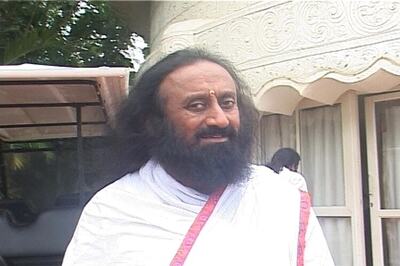 Sri Sri Ravi Shankar receives threat allegedly from Tehreek-e-Taliban