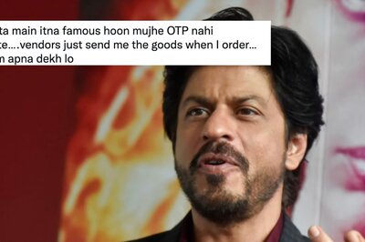 'Tum Apna Dekh Lo': SRK Gives a Hilarious Response to a Fan Asking For An OTP