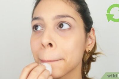 An Absolute Beginners' Guide to Applying Makeup Like a Pro