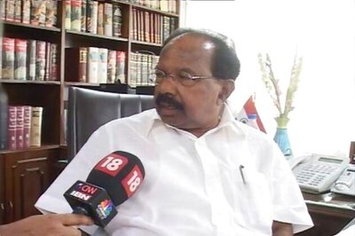 Charges against Robert Vadra politically motivated: Moily