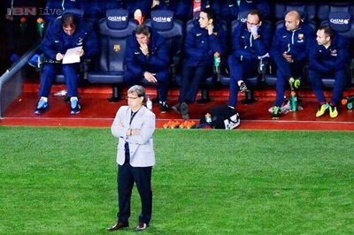 Martino tries to keep spirits up amid Barcelona crisis