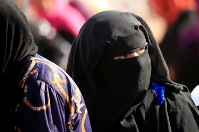 China Bans Veils, Abnormal Beards in Xinjiang