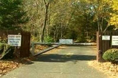 Boy shoots himself at Massachusetts gun fair