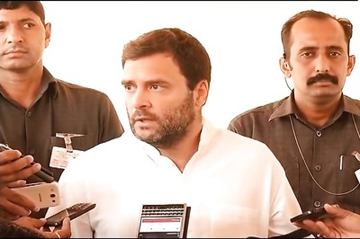 Rahul Gandhi steps up attack on FTII issue, to approach President