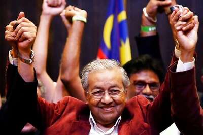 Malaysia's Mahathir Wins Shock Election Victory, Toppling Long-Ruling Regime