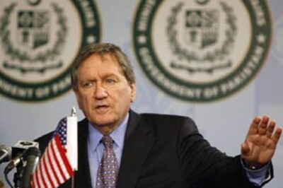 US envoy Holbrooke in India as ties strain