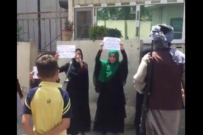 In 1st Protest Since Taliban Seized Control, Afghan Women March on Streets, Chant Slogans