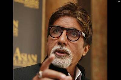 Bollywood wishes good health to Big B on b'day