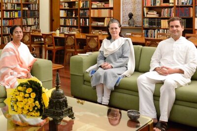 ‘Left-Hand’ Not Right for Oppn Unity? Rahul’s Stance May Hurt TMC-Cong Ties, Sonia-Mamata Bond