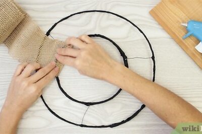 How to Make a Driftwood Wreath