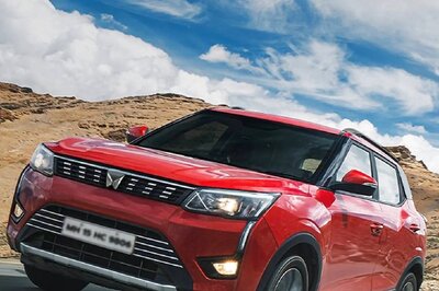 Mahindra Discount Offers for February 2023: Benefits on Bolero, XUV300, Marazzo and More