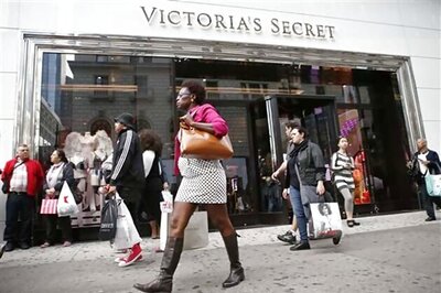 US: Girls stopped for shoplifting at Victoria's Secret had human foetus in bag