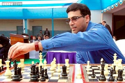 Viswanathan Anand beats top seed Levon Aronian in first game of Candidates