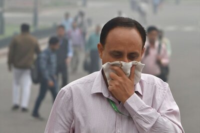 In Some Respite, Delhi's Air Quality Improves to 'Poor' Category as AQI Recorded at 214