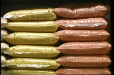 India's wholesale prices fall for 16th straight month in February