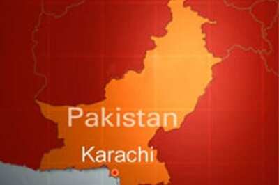 Bomb blast kills 12 in Pakistan