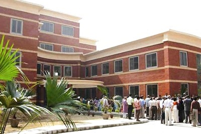 DU Executive Committee Sends Back Syllabi of 5 Depts for Review, Teachers Express Dissent