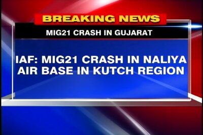 Gujarat: MiG 21 aircraft crashes in Kutch, pilot safe