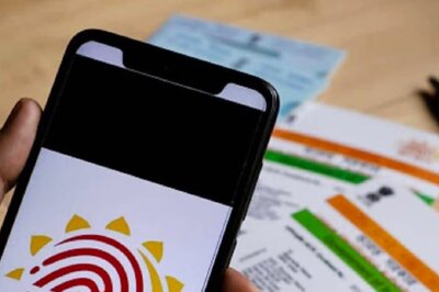 Aadhaar Toll Free: Get Enrolment, Complaint Status In a Few Seconds, Here's 1947 IVRS Service