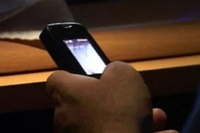 Govt lifts ban on pre-paid phones in J& K