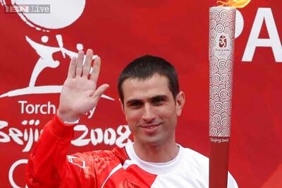 Pauleta launches PSG academy in India