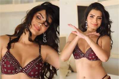 Sexy! Sonali Raut Turns The Heat Up In Fiery Red Bikini, Blows Kisses; Watch Hot Video