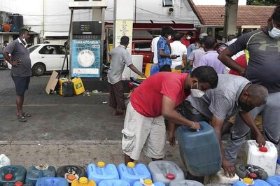Sri Lanka Economic Crisis: Country Hit by Trade Halt, Hours-Long Power Cuts Continue; 10 Points