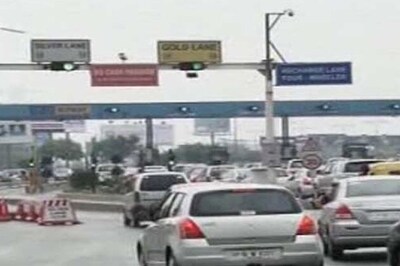 Delhi: BKU workers occupy DND, demand flyway be made toll-free