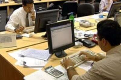 Markets trading flat: FMCG, IT stocks down