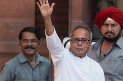 Pranab sees 7.75 percent GDP growth