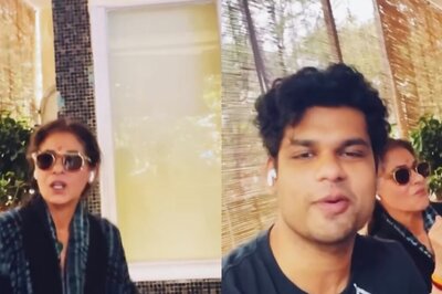 Twinkle Khanna Captures Mom Dimple Kapadia Vibing To The Rap ‘Tere Bina’; Watch Video
