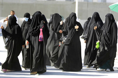 90-year-old Saudi man marries 15-year-old girl