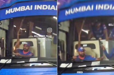 Rohit Sharma Turns Mumbai Indians Bus Driver & Calls Fans Inside, Viral Video Sets Social Media Ablaze: WATCH