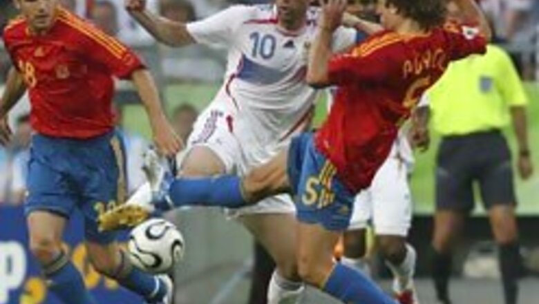 Ageing France sink Spanish Armada