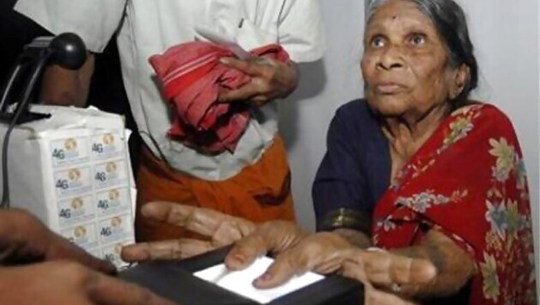 India risks backlash hurrying through Aadhaar project