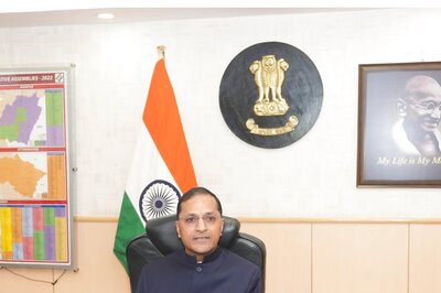 SC Asks Centre to Produce File Related to Appointment of Election Commissioner Arun Goel