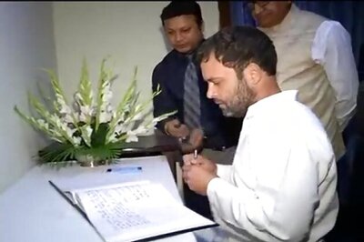 Rahul Gandhi visits Nepal Embassy, pays tribute to quake victims