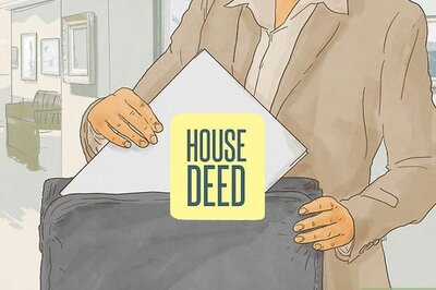 How to Transfer a House Deed to a Family Member