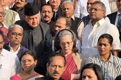 News18 Evening Digest: Mahua Moitra Expelled from Parl, Ethics Panel Member Says, MP's 'Immorality was Visible' and Other Top Stories