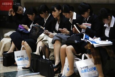 Use of smartphones by kids rampant in Australia: Report