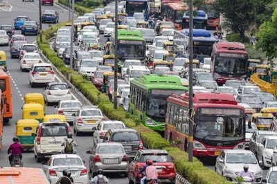 Auto Sales in India Remain Low, Two-wheeler Dispatches Lowest in 10 Years: SIAM