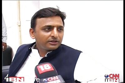 Akhilesh seeks smooth fund transfer for Central schemes